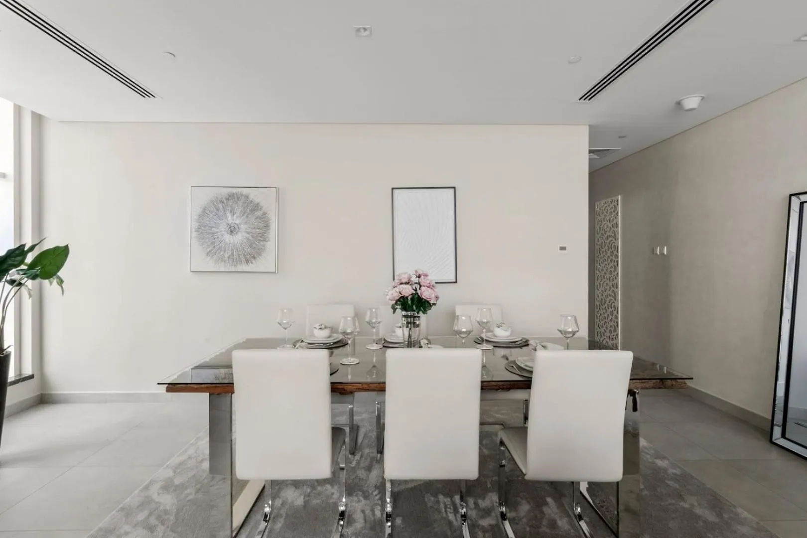 Guestready - Luxury Haven At Marina Arcade Apartment Dubai United Arab Emirates